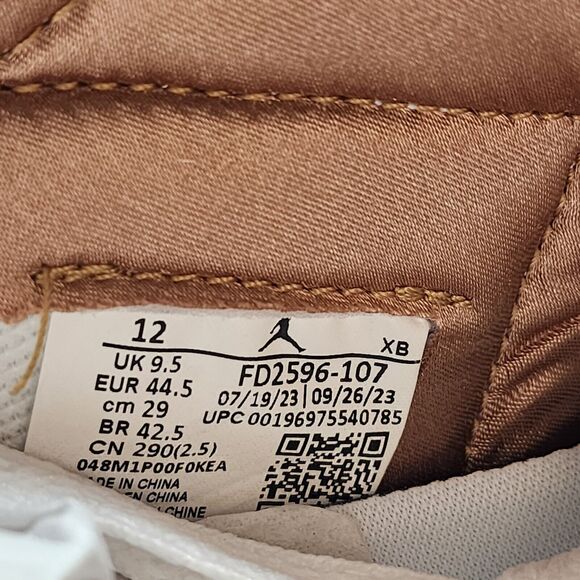 Wmns Air Jordan 1 Retro OG High Metallic Gold Brand New Sz 12 - Picture 8 of 10